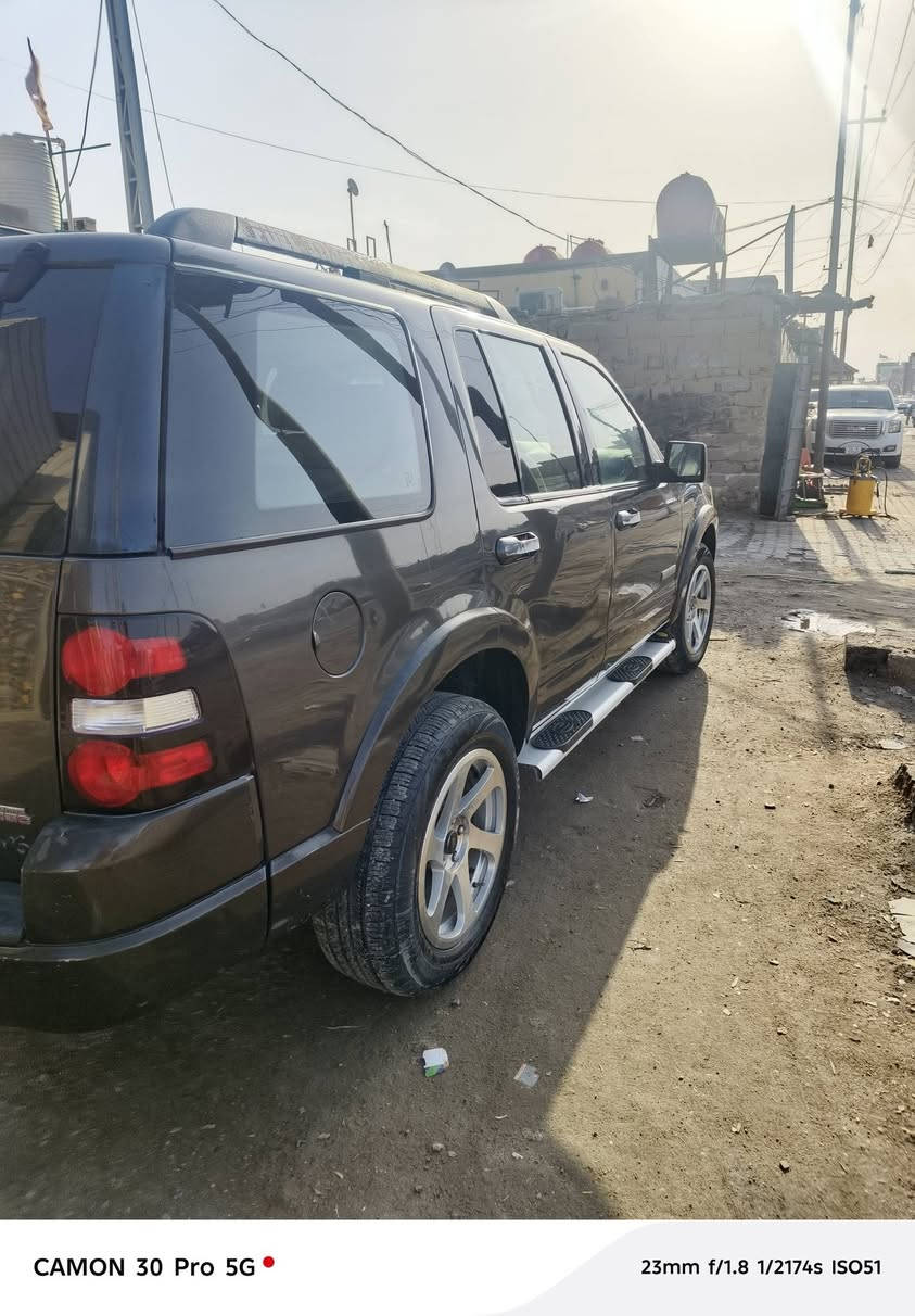 سلام عليكم فورد اكسبلور 2007تو ويل السياره مكينه كير تبريد تدفئه تخم تاير سبير كله جديد مكان السياره بصره ما متواجد عل فيس اتصل خاص او واتساب حتى تعرف تفاصيل ازيد ‏‪***********‬‏ السعر ٩٠ وبيها مجال
