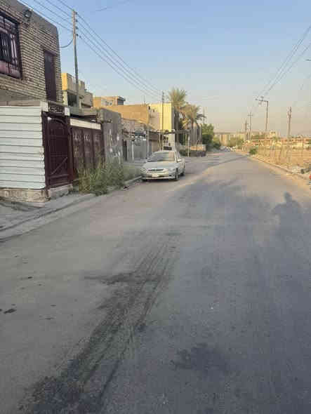 دار في حي الجهاد الطائي ٢٠٠م ٥غرف نوم واقع على تشجير وشارع ١٥موقع ممتاز يباع تقطيع او كامل
الاتصال ***********
