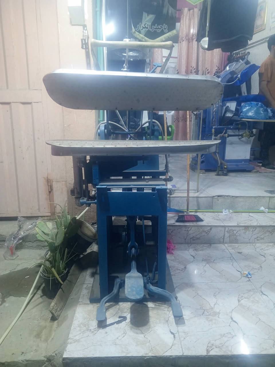 مكينه عراقيه للبيع
***********
