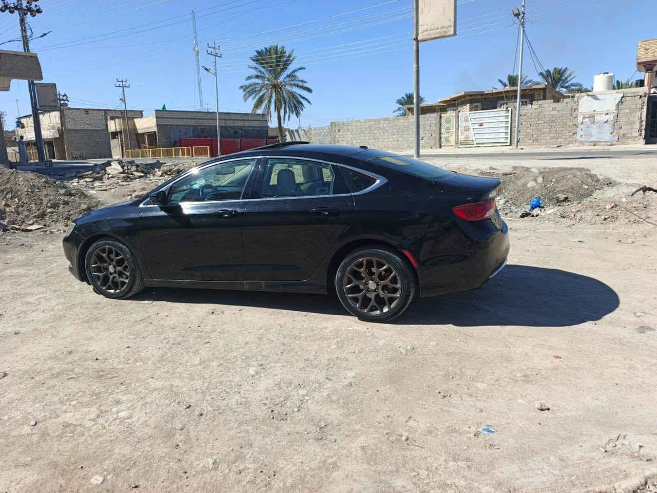 كرايسلر C200 موديل2015 للبيع

بيه تلث قطع صبغ ونص 

المحرك: 4 سلندر، سعة 2400 

 ناقل الحركة (الكير): أوتوماتيك 9 نمر

🌟 المواصفات والكماليات:

 نظام دخول ذكي (تشغيل وبصمة أبواب)

 شاشة وسطية واضحة مع نظام بلوتوث

 تحكم ستيرن كامل وجهين

 مثبت سرعة (Cruise Control)

 تبريد ثلج ما شاء الله 

 السيارة بحالة ممتازة ونظيفة جداً وجاهزة من كل النواحي (كير ومحرك وتكم بشرط الفحص).
📲*********** 
السعر ب100 وبيها مجال بسيط 
مكان السيارة البصرة القرنة
