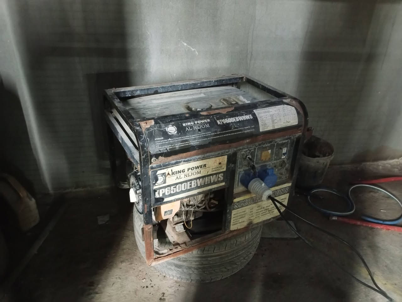 مولده 30انمبير 
مولده جديده مكينه 
مامفتوحه كابريته 
جديده تجي وتشغل وتولد 
ياله تاخذه مولده مشتغله 
شهرين فقط أما كشرهه 
من المطر ومتروكه 
مولده سلف وحبل 
بانزين كابريته جديده
للاستفسار الإتصال ***********
قضاء المناذره أو مراسله الصفحه
