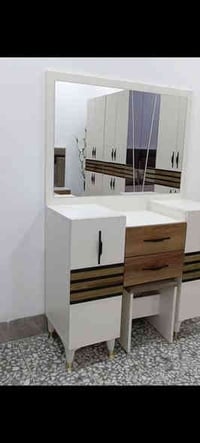 غرفة نوم 10 قطع  اي عيب مابيها استعمال قليل وبعدها جديده   #السعرمليون...