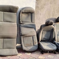 للبيع كشنات مخمل جارجر كرسي السايق كهرباء فقط باس تنضيف يردلهن سعرهن 7...