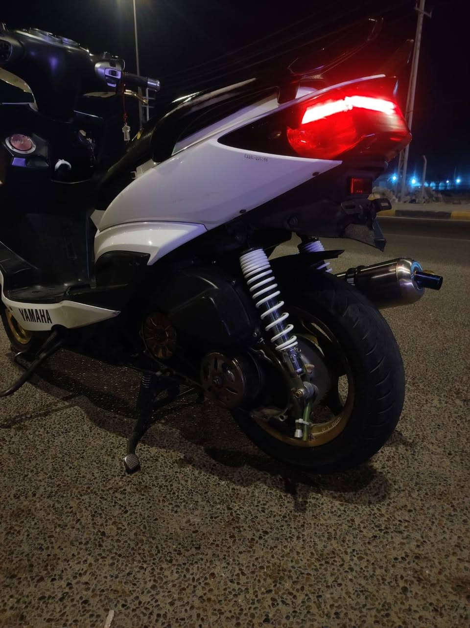 سلام عليكم
دراجه سكنس فحل للبيع خط واحد
محرك 59
بيها راديتر مداور دهن 
كور رياضي 59
تخم كلجات بيها امامي+خلفي
كلش قويات وبيها صفاك NCY
من ناحيت المحرك كلش قويه 
بيها عقل رياضي ماركت CMR
كويل نار رياضي هوه و الواير
مازده و محوله مال عدسه خارجيه بلاديه
بكلايت شمعه بلادي اجه بيها
بيها يدات بريك ام التقسيم 
وبيها ويدات بانزين وبعد نواعم 
سعرها خاص او واتساب ***********
