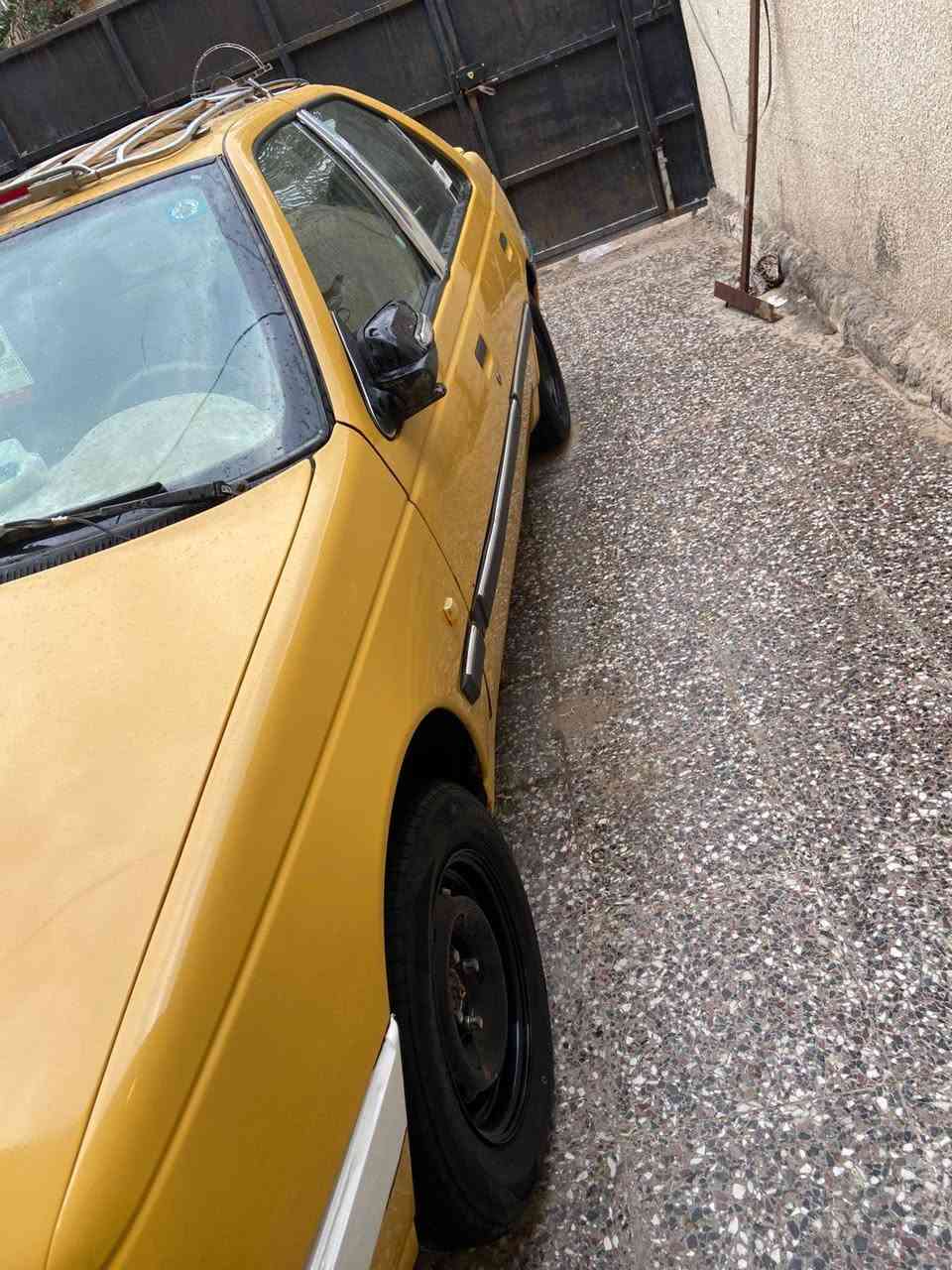 سياره خير من الله
السنويه بسمي جديده مصفره

فقط تبديل بس المدگر ضربه مو قويه بس الخارج بدلته

صبغ دوسات فقط ولباقي كفاله عامه

محرك گير حداده تخم تاير دواخل ما نقص اي شي بيه

من دعاميه لدعاميه جاهزه

السعر 45 بيه مجال  حگ الجيه

الرقم *********** واتساب بي
