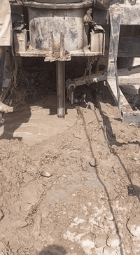 حفاره ابار للبيع جاهزه للعمل عده 150متر

روس حفر عدد 2
اتصل على الارقام 
***********
***********
