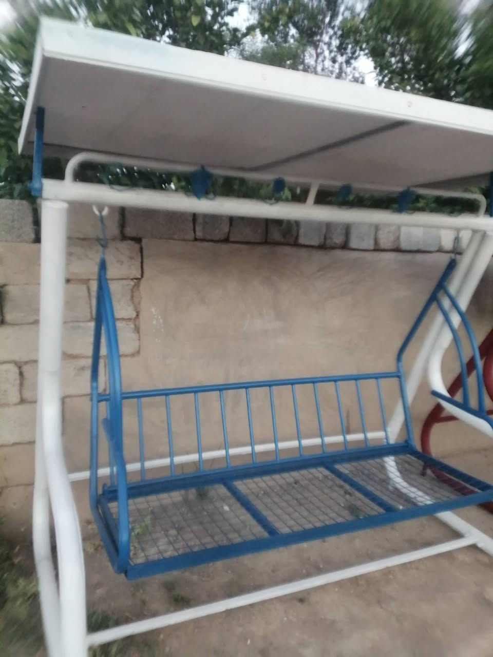 سلام عليكم مرجوحة العدد ٣ عندي على ١٢٥ و١٧٥ اتصال على الرقم ***********
