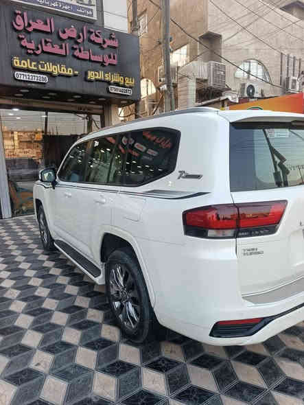 الاندكروز موديل ٢٠٢٢ ماشية ٣٧ ألف مكفولة مغلفة نانو سيراميك عنوان بغداد البلديات تواصل على رقم ***********
