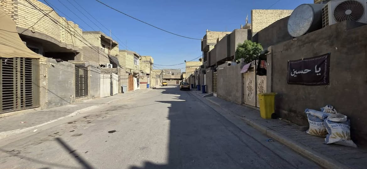 🔴سلام عليكم🔴  بيت  100متر 5ب20  فول بناء درجه اوله البيت جاهز كامرات شارع ١٠ متر ستاره بيتونه تطبيق اشتايكر السطح  فرع الاول عن شارع المستشفى العام زراعي خدمات كامله تبليط ماء مجاري كهرباء انترنت مولد ذهبي شارع عريض كماليه حي السلام شارع المستشفى الجديد سعر وستفسار مكتب اللامي العقار والعقود المرورية  ***********📞📞
