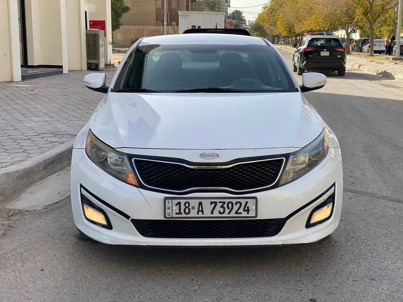 كيا اوبتما مديل 2014امريكي مكفوله من الضربه والصبغ والتبديل السياره كلين تايتل سياره جديده وجاهزه حداديه تخم تاير تبريد محرك وكير مكفولات محرك 2400مواصفات شاشه كامره تحكم استيرن  اشاير بالمري كشنات كهربائي مثبت سرعه السعر 118مع مجال للأستفسار ***********مكان السياره كربلاء
