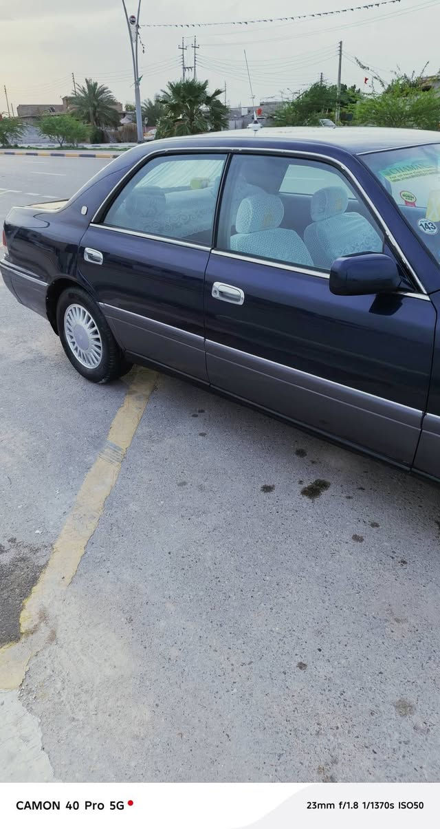 سلام عليكم رأس الثور فلات موديل ٩٥  سياره مكفولة من كص والنقل والضربه والعيب الشرعي سياره جاهزه مكينه وكير 3000فيفتي حداده تخم تاير وكهربائية وتبريد السعر ٨٨ للاستفسار على رقم *********** العنوان البصرة
