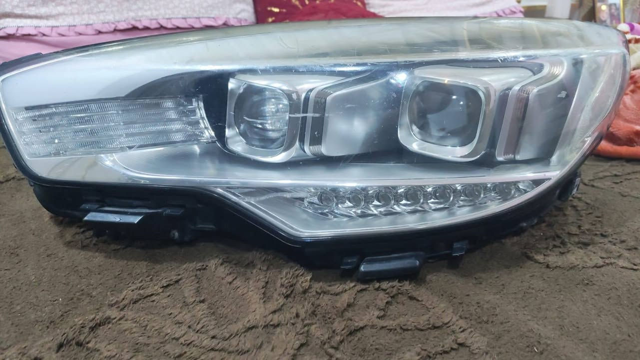 السلام عليكم بسبب الوعود الكاذبة لايتات كيا كوريس لبيع  نضافه ٩٠/١٠٠ حسب ماتشوف شرط الشغل وشرط النضافه وعندي مقاطع فحص تشغيل هاذه رقمي  ***********
