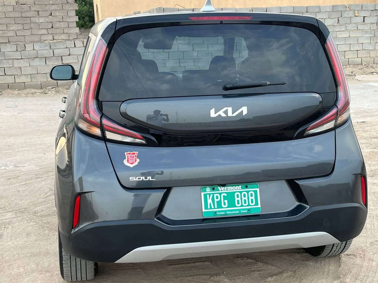 كيا صول  موديل 23 حادث خفيف حافه البنيد بدون ارباك مواصفات. رادار امامي وجانبي   وخلفي وتوقف ذاتي عند الرجوع شاشة كامره السيارة داخله بسمي بدون رقم تترقم جميع المحافظات سعرها 150
مكان السياره ذي قار
***********

