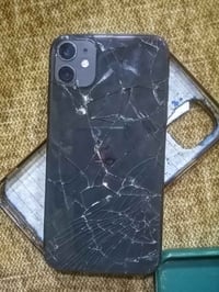 آيفون ١١ • ٢٥٦ • بطارية ١٠٠٪