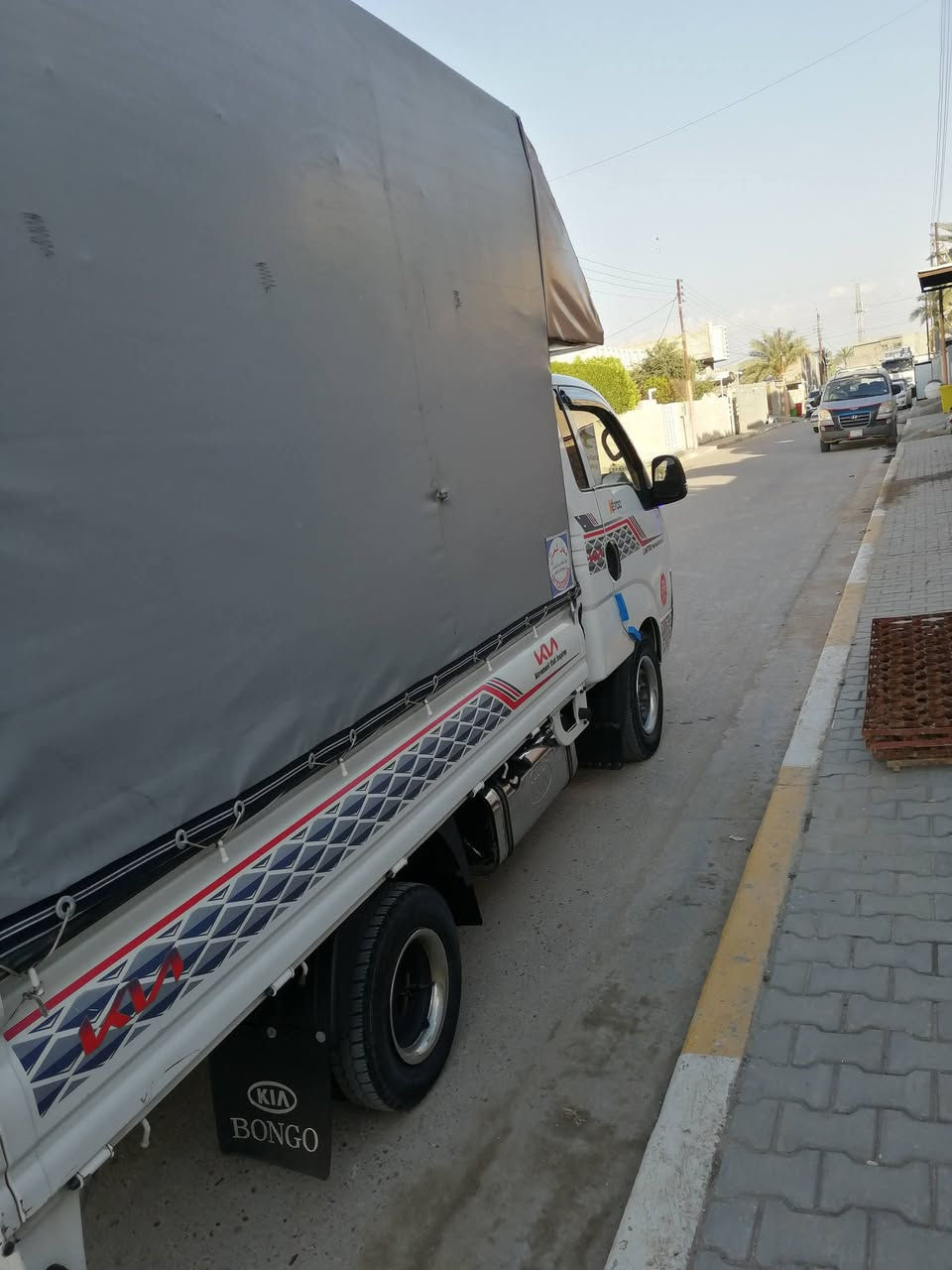 سلام عليكم
للبيع كيا حمل 

الموديل = 2022

اللون ابيض 

رقم بغداد بأسمي انكليزي جديد 

السيارة على ايدي اخذتها زيرو مكفوله من ناحيه محرك وكير وشاصي  بحاله الشركة بعدها جديده

  كل شهر اسوي ادامه  ويا الدهن السيارة مابيها اي نقص

العنوان : بغداد / الغزاليه

للأستفسار : ***********

السعر 145 وبيها مجال قليل
