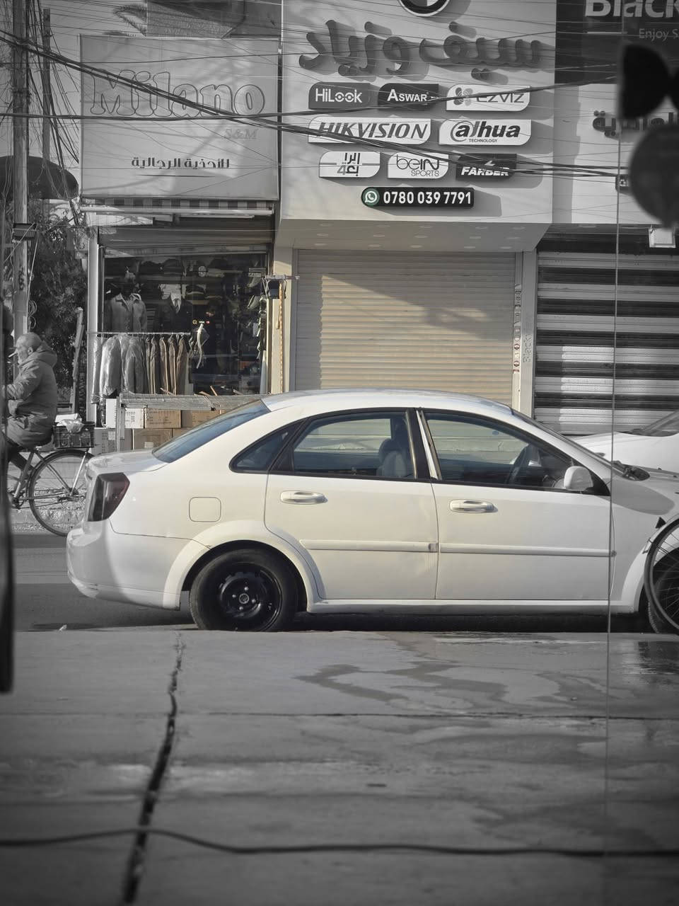 اوبترا ٢٠١٢ للبيع  سعر ٨٢ ورقة
ادامة كاملة مكاني بغداد الكرخ 
***********
