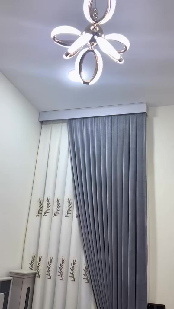 السلام عليكم ورحمة وبركاته لدينا احدث الستائر التركيه في القائم عنوان المحل قرب مجمع  الطبي اسم المحل ستائر اسطنبول  ــــــ, انمــــــــــار الخياط رقم الهاتف ***********
