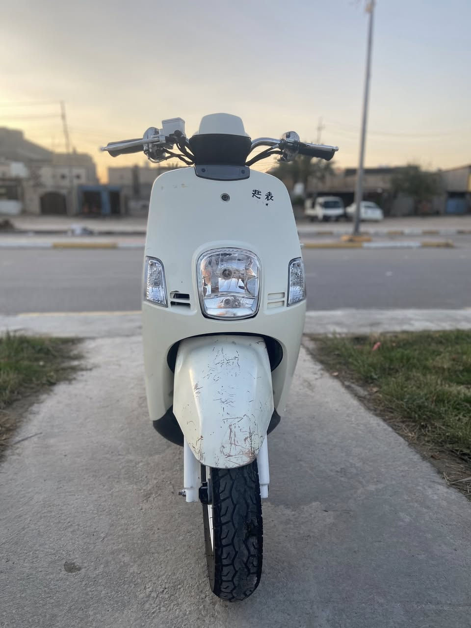 سلام عليكم شباب دراجه للبيع ماكس بوليس مكينه مفتوحه الدراجه حلو ومكينه شلعه ومعدل***********
