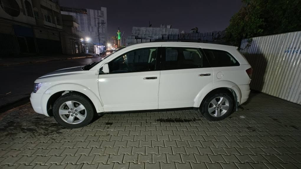 سيارة Dodge jurney 2010 EXT
سيارة 7 نفرات 
مكينة 6 سلندر 3500 
تبريد 3 قطع (سايق وسكن والركاب)
تحكم تبريد الركاب (أمامي وخلفي)
بيه 3 قطع (بنيد وجاملغات 2)
سعر 100 
عنوان كركوك نهاية شارع الأطباء(محلة حمام علي بگ) مقابيل جامع خليفة الكريم

*********** رقم للأستفسار كركوك, العراق
