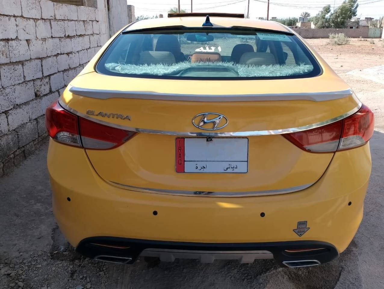 #للبـــــــــــــــــــــيــع
للبيع هونداي  النترا 🚖
موديــل 2013 
 الضرر   بالصندوگ شي قليل 
السعر  1000$
اي استفسار ***********
