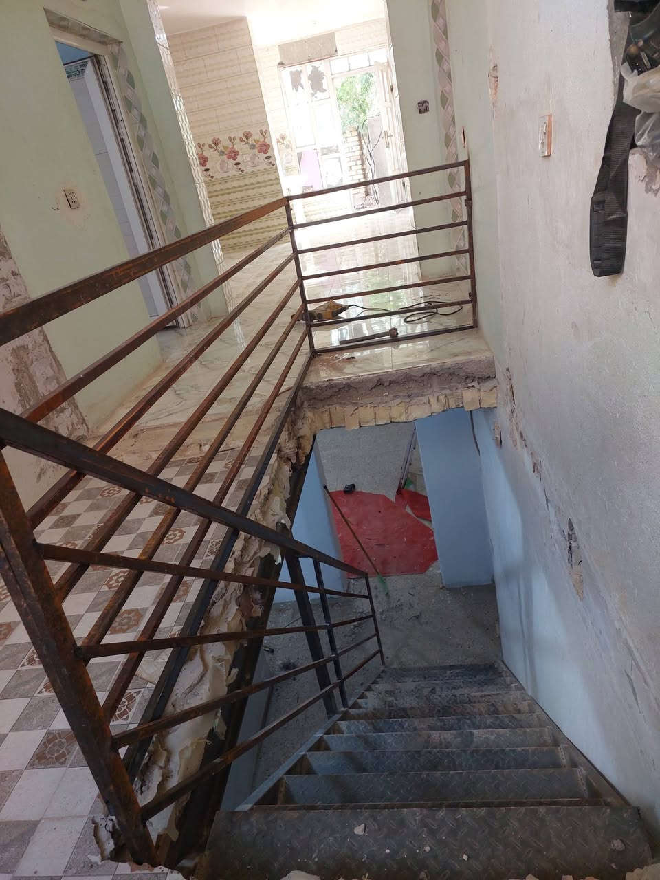 يالله اللهم صل علئ محمد والي محمد

تم بعون الله انجاز درج حديد داخلي حسب الطلب

نسيابة فول ومكفول 😇😍
بايات عرض قياس 90 سنتم😘🤭
رتفاع لبايات 20 سنتم 🥰😍😘

حداده متنقل كافة الاعمال الحديدية 🤭😘
سقائف اقفاص محميمات صيانة الابواب صبغ شبابيك وبيبان
محجرات 
*********** للاتصال
*********** وتساب
