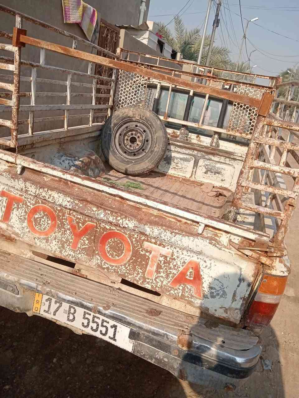 بيكم موديل 1993 رقم مميز
شاصي مكينه مكفول..كير اكسن كل شرط 
كشر تعبان مثل ما موضح بالصور هزه صارله 3اشهر 
سعر 28 وبيه مجال 
اتصال ***********
