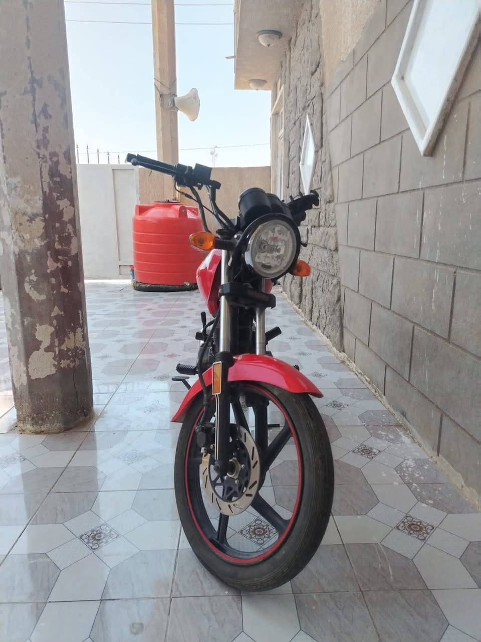 شاينك 2025 للبيع نضافه فول الفول اوراق اصوليه  دراجه نضيفه وتخبل سعر 800 وبيها مجال شي بسيط  تواصل واتس اب ***********
