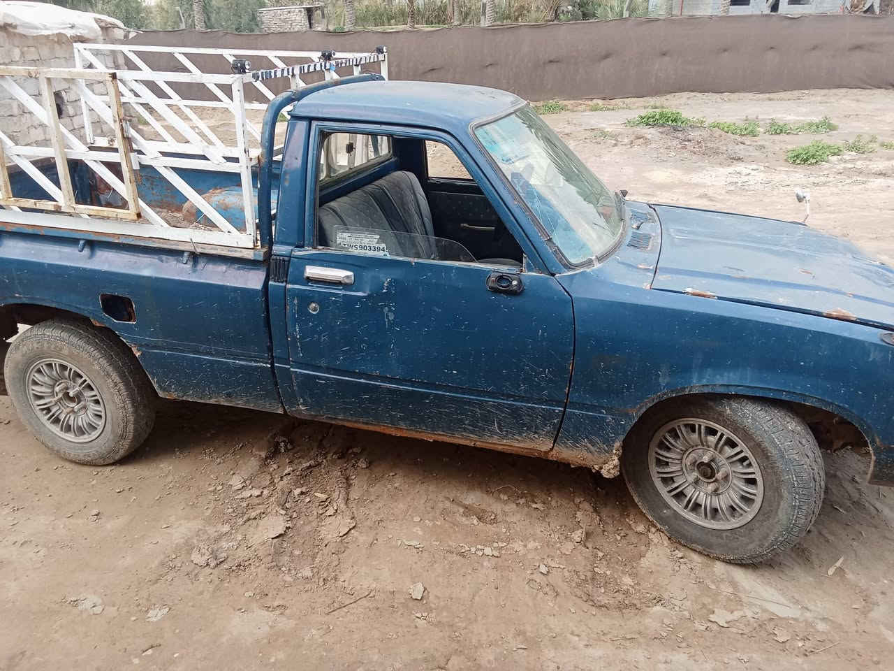 السلام عليكم سياره بيكم موديل 82 للبيع محرك جديد كير جديد تخم تاير غلاف طشت جديد بيها سنويه بس راعيها ما ندله أكفلك من سرقه وعشاير السعر 18ورقه وبيها مجال الاتصال ***********
