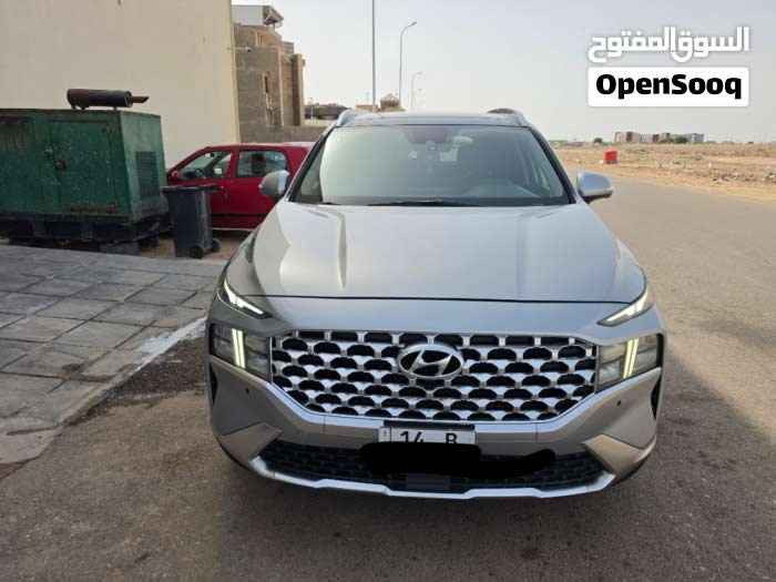 هونداي سنتافي ٢٣ 
فئة سيل بريميوم
رقم بصرة ماشية ٣١ الف كم يعني ١٩ الف ميل محرك ٤ سلندر ٢٥٠٠
مواصفاتها
كشنات جلد كهرباء وتدفئة
بانوراما
كامرات ٣٦٠ وكامرات بالاشارة
رادار ٣٦٠
قيادة الية
بردات خلفية
جنطة كهرباء
سستم صوت harman مع دمام
لايت وبك لايت ليد
الواجهة الامامية كروم
*********** البصرة, العراق
