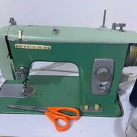 مكينة خياطة • نضيفه • بغداد العبيدي