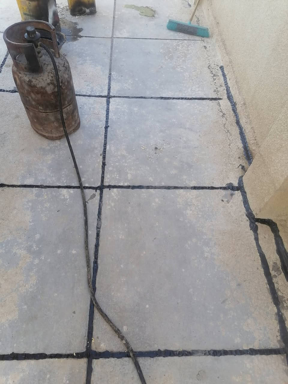 سلام عليكم ورحمة الله وبركاته مرخصت الادمن محترم اعلان اضافه ماستك عمل زفت كرسته وعمل سطحك تعبان سطحك يخر مي جايك الشته ومحتار الحل ويانه سارع بتعمير سطحك قبل حلول الأمطار 🌧️🌧️🌧️🌧️🌧️🌧️🌧️كل ما يخص أعمال التصليح صطوح ستجده هنا نعمل كا فه انواع السطوح والمباني والمدارس يوجد كادر متخصص ذو خبره عاليه كل ما عليك لا تصال *********** واتساب اخوكم وخادم ابو علي ماستك
