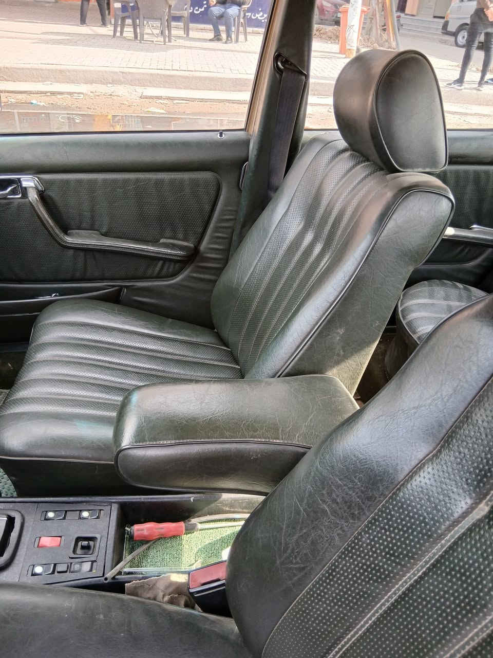 سلام عليكم هاي الحلوة مكفولة من كلشي بلادية على طولها كُل عيب وملاحظات مابيها مكينة وگير جدد بلاديات وأذا اكو مراوس مو مشكلة بعد الرؤية مكاني بغداد الشعب 
***********
