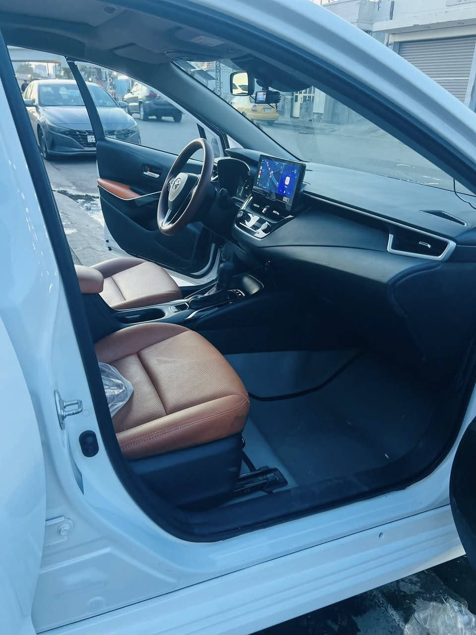 كورلا موديل ٢٠٢٤شكل الخليجي
كفاله عامه من الصبغ 
فقط رصعه بل التكمه موضحه في الصوره 
ماشيه ٤٣ كيلو
سياره جديده ومحافض عليهه 
داخل مشمشي
السعر ١٤٠ قفل 
***********
مكان بغداد
