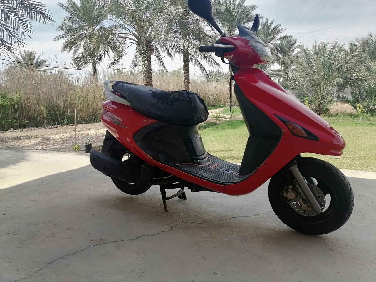 سلام عليكم
دراجه فراشه كرستال فحل ١٤٠ دسك  مكينه مفتوحه مره وحده تشتغل هندر واحد تخم تاير جديد نظيفه جدا للبيع السعر ٣٥٠
***********
