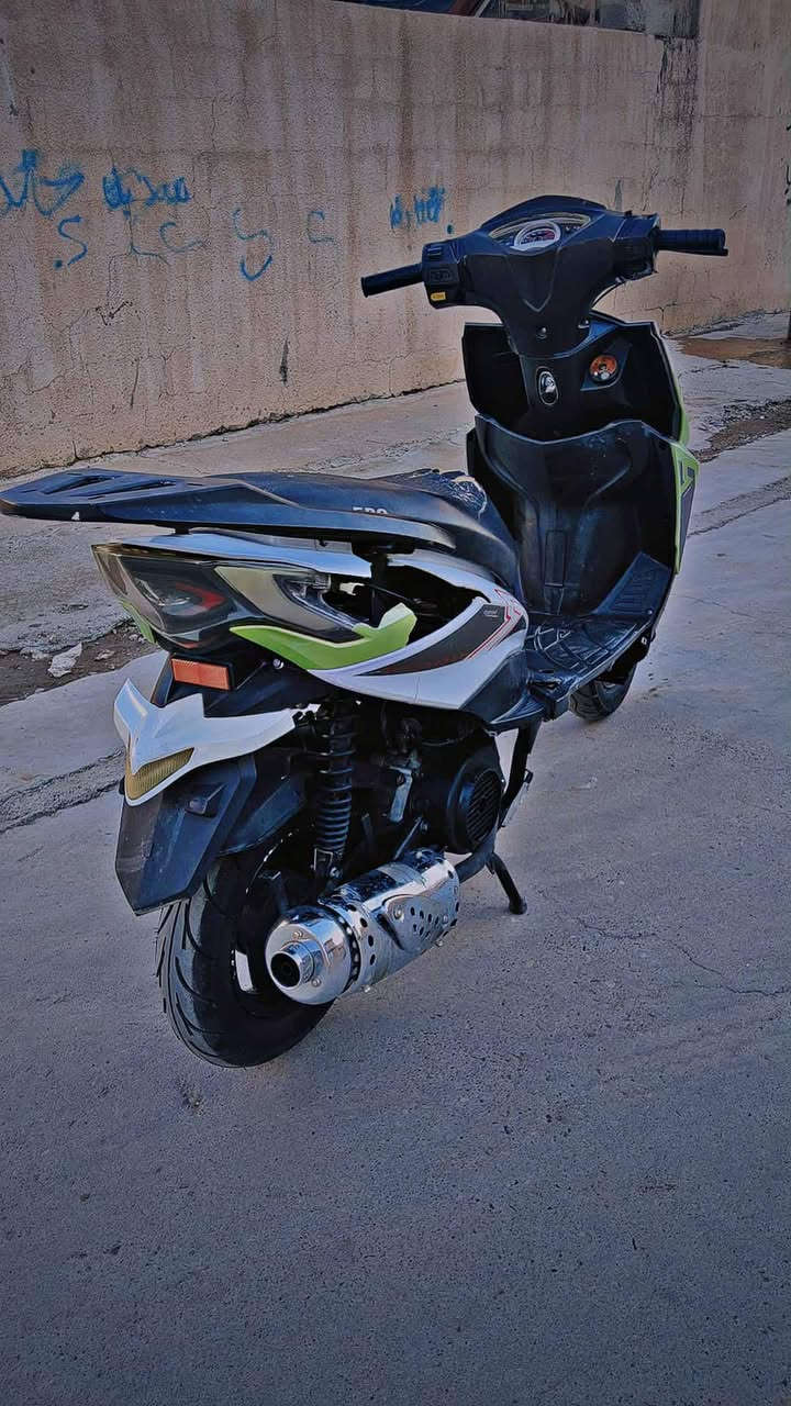 ماكس موديل 2021 سرعه 120 دراجه كله بل شرط مابيه اي عطل أو نقص محرك بل شرط فول نشاط كاتم حيل ناعم كهربائيات وسلف دشبول و تشغيل عن بعد بصمه كله شغال دراجه جاهزه سعره 150 بيه مجال قليل  كركوك قادسيه الوله الرقم ***********
