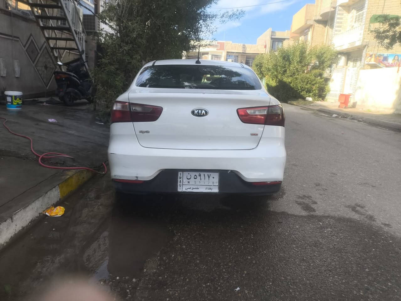 السلام عليكم كيه ريو 2016
محرك 1600

مواصفات عاديه بيه شاشه كبيره  تضام Eco الاقتصادي اتحكم ستيرن داخل اسود ورصاصي 
سنوياه ساقطه تجديد عليه 
كير محرك كفاله لا تنقيط 
حدثه  امامي جاملغ جه السائق من امريكيه 
بالعراق جملغ أمام جه الراكب مبدل نفي الون شركه اصلي بدون حادث بدلته 
السعر 105$ بيه مجال 
العنوان بغداد الكاظمية 
للاستفسار 
***********
