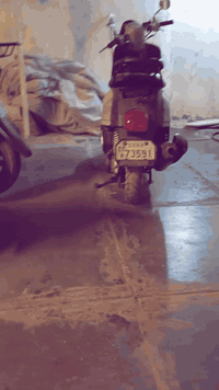 دراجه بوليس نكره سلف اشاير شغاله كلهن سلف جديد باتري جديد السعر 550اوب...