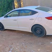 ويل 15 مصبوغ • ويل 16 بدون تايرات • نجف