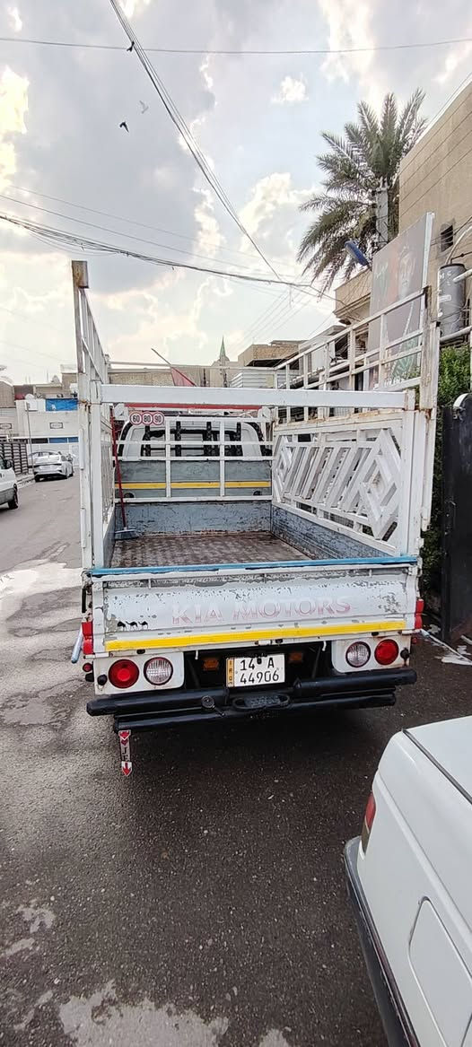 كيا حمل موديل ٢٠١٤ السياره رقم بصره انكليزي بأسمي هزه جديده داخل جديد السياره نضيفه بيها تلكيط مال خياسات بالدوسات فقط محرك مجفت جديد محرك 2700 مفتوح السعر 105 اوبيها مجال

 الاستفسار الاتصال بالرقم ***********
