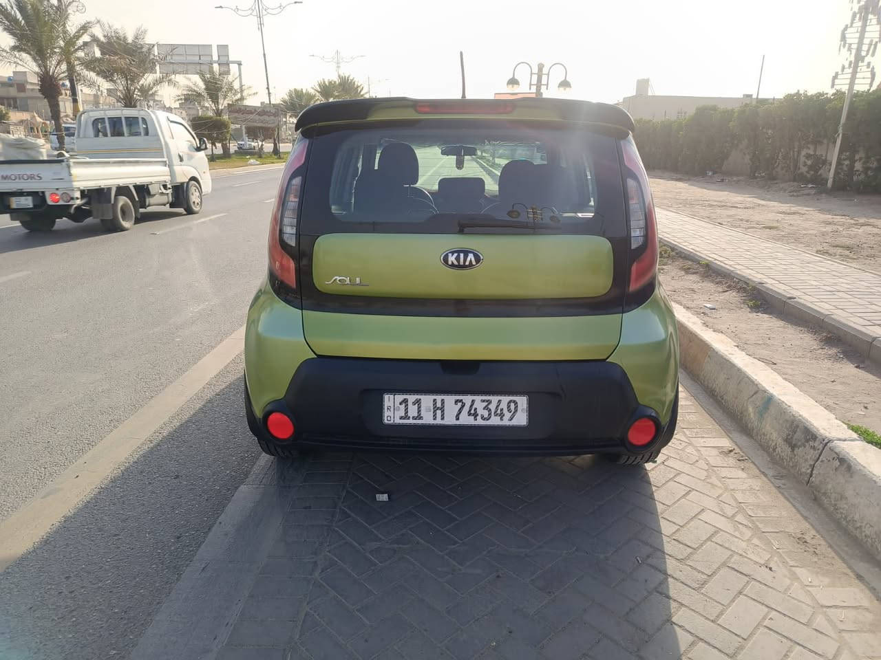 السلام عليكم
مكلف بنشر الشراي يتصل عرقم 
 كيا صوول 2016
لون مميز حادثه بابين جهت اليمنه مصلحات صابغين بيه صفحه كامله موحدين لون 
السعر 105 وبيه مجال قليل 
مكينه 1600 GDi
مكاني بغداد مدينه الصدر 
للستفسار ***********
