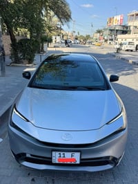 تويوتا  بريوس Prius 2024 limited  فول مواصات  بنوراما بصمه تشفيل وتشغي...