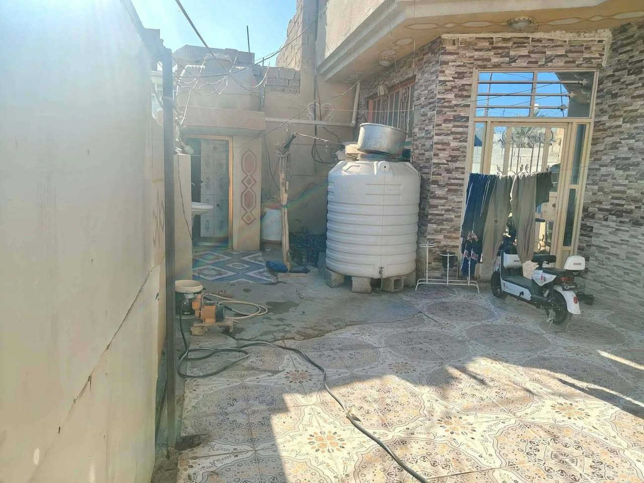 ♦️ اعلان رقم (60): #دار_للبيع 
🔸مساحة/200متر 
🔸صنف العقار/ طابو زراعي 
🔸 منطقة/ بهرز حي الدواسر بالقرب من نور المختار 
🔸يتكون/ طابقين 
🔹الطابق الاول غرفتين نوم وستقبال وصاله ومطبخ وصحيات 
🔹والطابق الثاني غرفتين نوم وصاله وصحيات 

🔸 للاستفسار اكثر على هذا الرقم ***********
