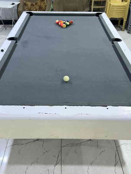 بليارد للبيع   نضافه ٪؜٧٠ تواصل واتساب عنوان بصره ***********
