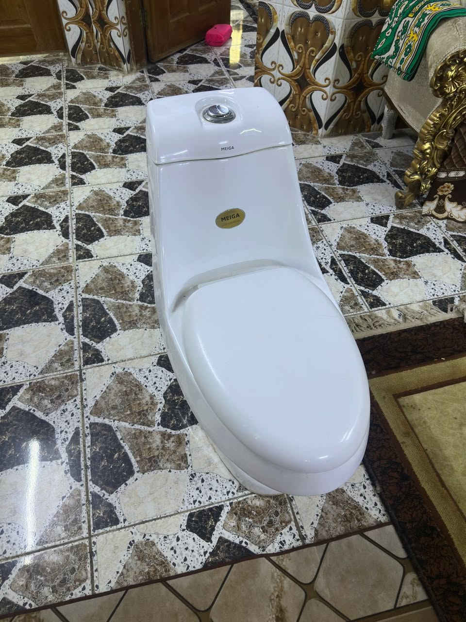 السلام عليكم غربي للبيع نضيف نضافتة90/100السعر 50 للاستفسار ***********
