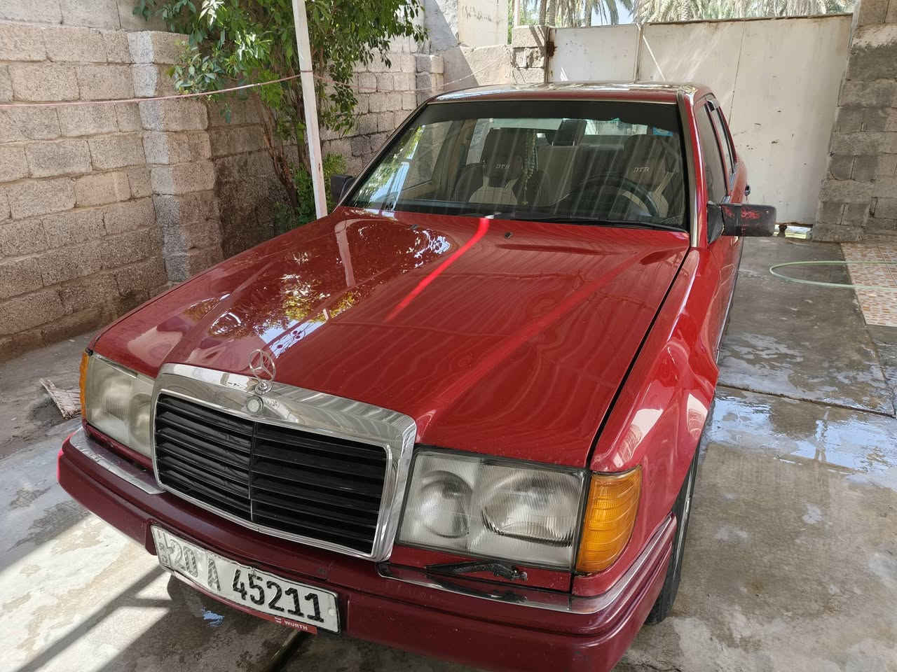 السلام عليكم
مارسيدس دب موديل ٩٠
رقم إنكليزي ديالى 
كير ومكينة بطةvvt  ٣٠٠٠
كير ومكينة شرط لا تبخير ولا تنقيص
قواعد دبل يمين يسار سليمة وجديدة
السيارة صبغ عام
كهربائيات شغالة من الدعامية للدعامية
صدر أمامي خلفي جديد
باتري جديد
تخم تاير جواها جديد
تدفئة تبريد شغال
ترايك وين ما تحب وتريد
السيارة نشطة وشلعة قوية خير من الله
تحويل مباشر ثاني يوم
السعر ٦٠ بيها مجال للشراي 
الاتصال ع الرقم *********** موجود واتساب أيضاً
إتصل بيك خير وتدلل
