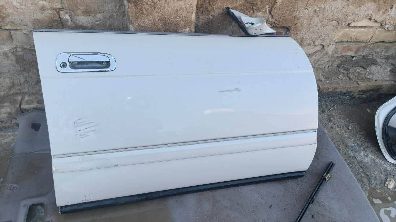 سلام عليكم عندي غراض بطه كراون
وراس ثور 
غراض شتريد موجود بيبان يدات مري  
سكن وره فردي 
سماعت 
كشنات كهربائ العدد 4 
سكنات امامي راس ثور كامله اي كسر ماكو 
شباج بطه 
جكمجه 

ماطور مال جامات 
كل شي وسعره الخاص مفتوح وهذه رقم ***********
