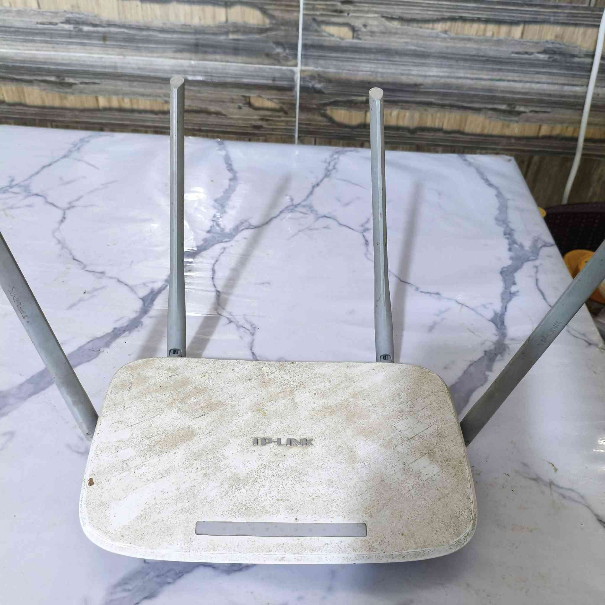 السلام عليكم (للبيع)
يو بي اس 25W ماركة ROCK (مستخدم كامل الملحقات)
راوتر TP-LINK C25 (مستخدم)
راوتر ضوئي مباشر من الكابينة للراوتر بدون تحويلة (مستخدم)
مكاني بغداد منطقة الشعب 
ابيع مفرد بسعر واذا كلهن بسعر 
متواجد خاص واسف على الاطالة


**إذا كنت صاحب هذا الإعلان وتريد حذفه لأي سبب، رجاءا أرسل رسالة إلى الدعم الفني**