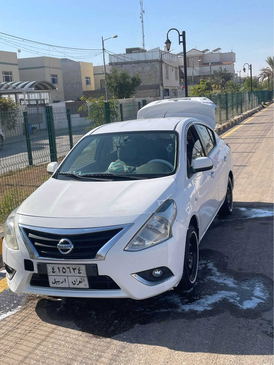 السلام عليكم
نيسان صني موديل ٢٠١٧ السياره جاهزه للاخير مابيها اي نقص حداديه تبريد محرك كير كله مكفول بيها بس بيبان جه الصدر ولجاملغ الامامي بارد فقط بدون صبغ 
السعر ٨٨ وبيها مجال قليل جدا 

عنوان النجف قريه الغدير
واتساب ***********
متواجد عل ماسنجر Singapore
