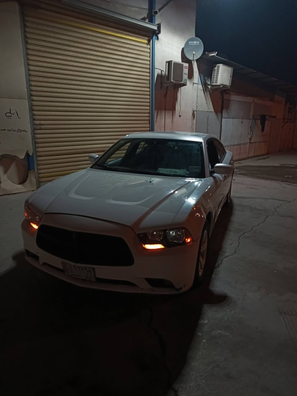 السلام عليكم اخوتي الطيبين چارجر 2014 البيع اصل السياره مصبوغه حزام الجماليه مكان بغداد تفاصيل واتساب ***********
