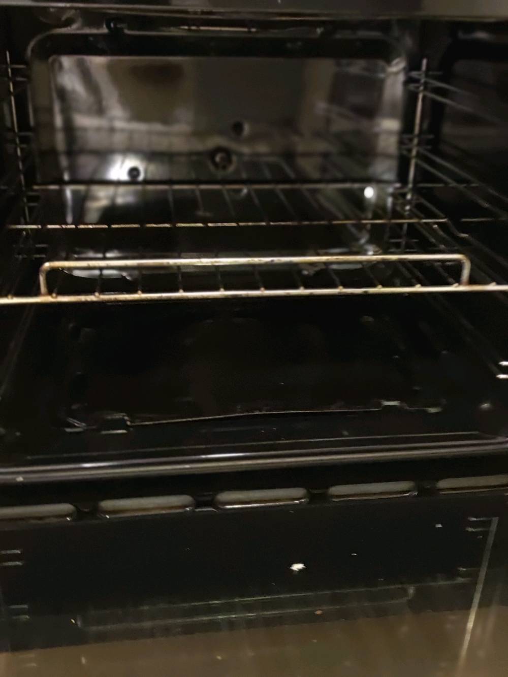 فرن كهربائي غازي  صنع ايطالي  مشتريته ب 500 الف اريده ب 250 الف مكاني 
بارك السعدون 